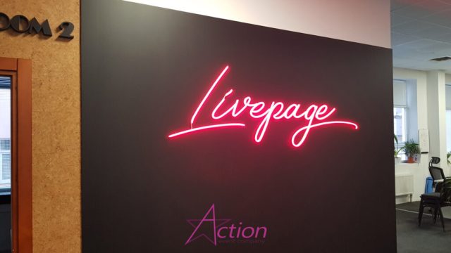neon-002 неон, неоновая вывеска, вывеска из неона, световая вывеска, логотип из неона, неон на фотозону, неоновая фотозона, неоновая вывеска днепр, стоимость неоновой вывески, заказать неоновую вывеску,